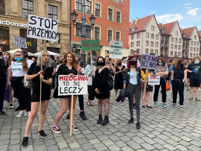"Nie" dla wszelkich form przemocy oraz dyskryminacji - fot. Malwina Gadawa