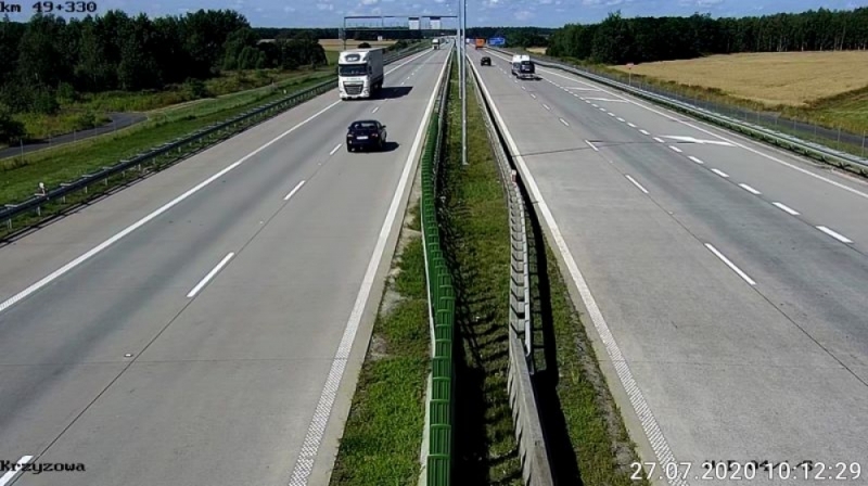 Kompletnie pijany jechał pod prąd autostradą A4. Zatrzymali go kierowcy ciężarówek - fot. GDDKiA