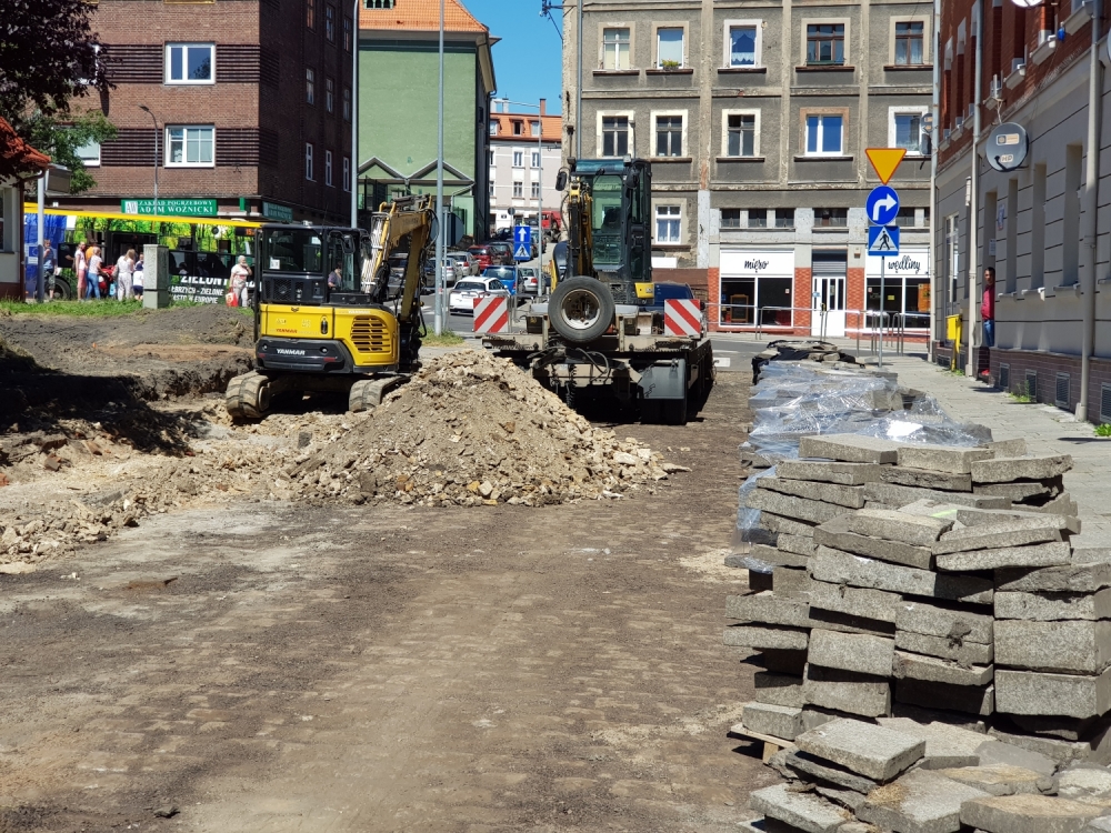 Znów wyremontują Plac Konstytucji 3 Maja w Wałbrzychu  - fot. Bartosz Szarafin