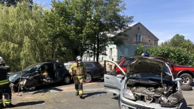 Uwaga kierowcy: 12 osób rannych i zablokowana DK 8 po wypadku w Szalejowie Górnym