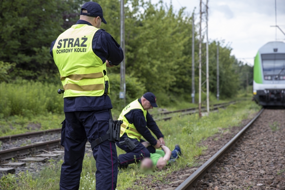 Strzały w Głogowie. Kolejowi strażnicy łapali grafficiarzy [FOTO] - fot. mat. prasowe
