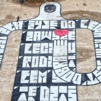  Mural przy ulicy Ptasiej we Wrocławiu 