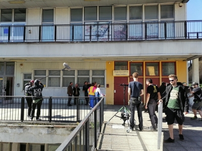 Na wrocławskim Szczepinie kręcą film. Wśr&oacute;d gwiazd Stuhr i Książkiewicz