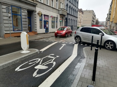 Wrocławscy rowerzyści skarżą się na przejazd ulicą Komuny Paryskiej - 4