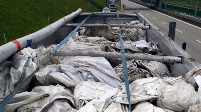 W Zgorzelcu zatrzymano nielegalny transport 20 ton odpadów