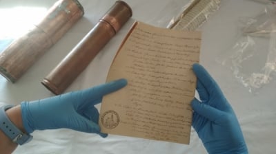 W jednym miejscu jest od blisko 200 lat. Kapsuła czasu zn&oacute;w otwarta
