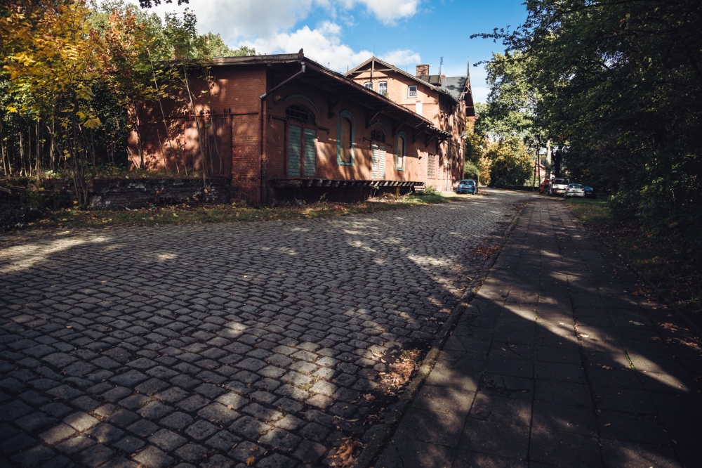 Dawna stacja kolejowa w Bolkowie [FOTOSPACER]