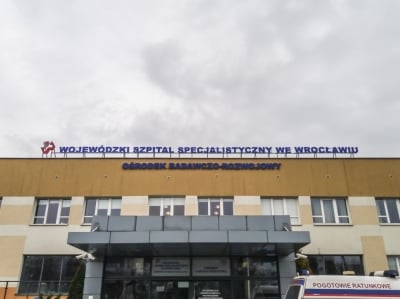Porod&oacute;wka na Kamieńskiego we Wrocławiu wraca do gry