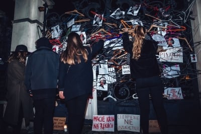 "Noc wieszaka". Kolejne manifestacje po wyroku TK ws. aborcji (ZDJĘCIA)