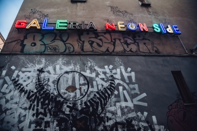 Neonowy zawrót głowy [FOTOSPACER] - 2