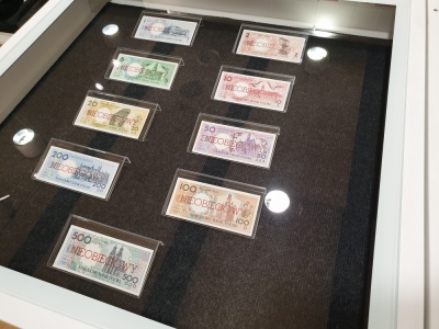 Stare banknoty zn&oacute;w w cenie w Dusznikach-Zdroju