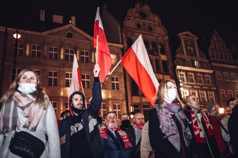 Kilka tysięcy osób na Marszu Niepodległości [ZDJĘCIA] - 13