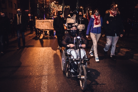 Kilka tysięcy osób na Marszu Niepodległości [ZDJĘCIA] - 20