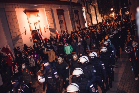 Kilka tysięcy osób na Marszu Niepodległości [ZDJĘCIA] - 5