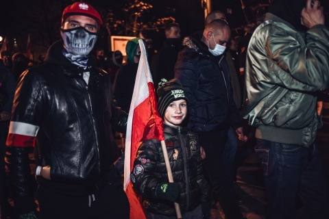Kilka tysięcy osób na Marszu Niepodległości [ZDJĘCIA] - 6