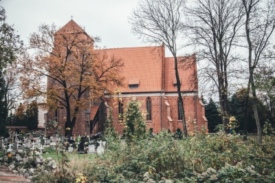 Kości&oacute;ł na Muchoborze Wielkim [FOTOSPACER]
