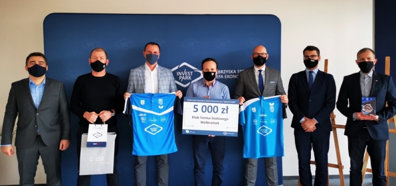 WSSE przekazała pieniądze dla sportowych klubów w regionie - fot. mat. prasowe