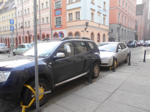 Strażnicy miejscy mają pełne ręce roboty. W grudniu założyli już 300 blokad - 3