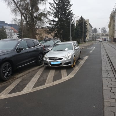 Strażnicy miejscy mają pełne ręce roboty. W grudniu założyli już 300 blokad - 4