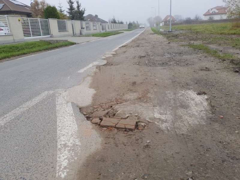 Droga kością niezgody pomiędzy powiatem wrocławskim, a gminą Czernica - fot. UG Czernica