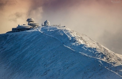 Zaczęła się zima. Temperatura odczuwalna na Śnieżce: -23 stopnie