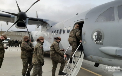 Żołnierze WOT pomogą polskim kierowcom, kt&oacute;rzy utknęli w Wielkiej Brytanii
