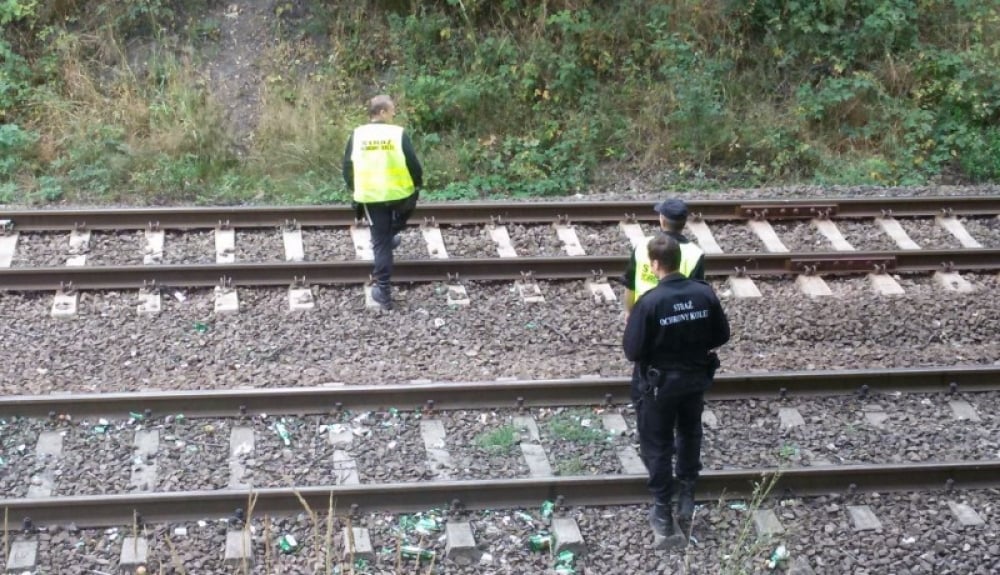 Wrocław: Tragedia na torach. Pod kołami pociągu zginęło dwóch nastolatków  - fot. archiwum RW (zdjęcie ilustracyjne)
