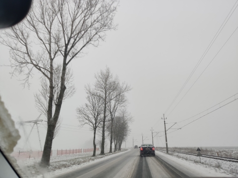 Ślisko na wielu drogach w regionie [AKTUALIZACJA] - 5