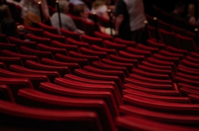 Wrocław: Kina i teatry zn&oacute;w otwarte. Czy są widzowie?