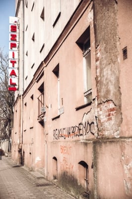 Dawny szpital na ul. Traugutta [FOTOSPACER] - 1