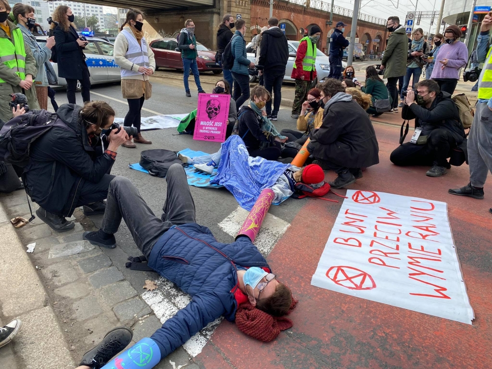 Aktywiści zablokowali centrum Wrocławia [ZDJĘCIA] - fot. Patrycja Dzwonkowska