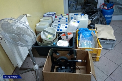 2 laboratoria metamfetaminy zlikwidowane