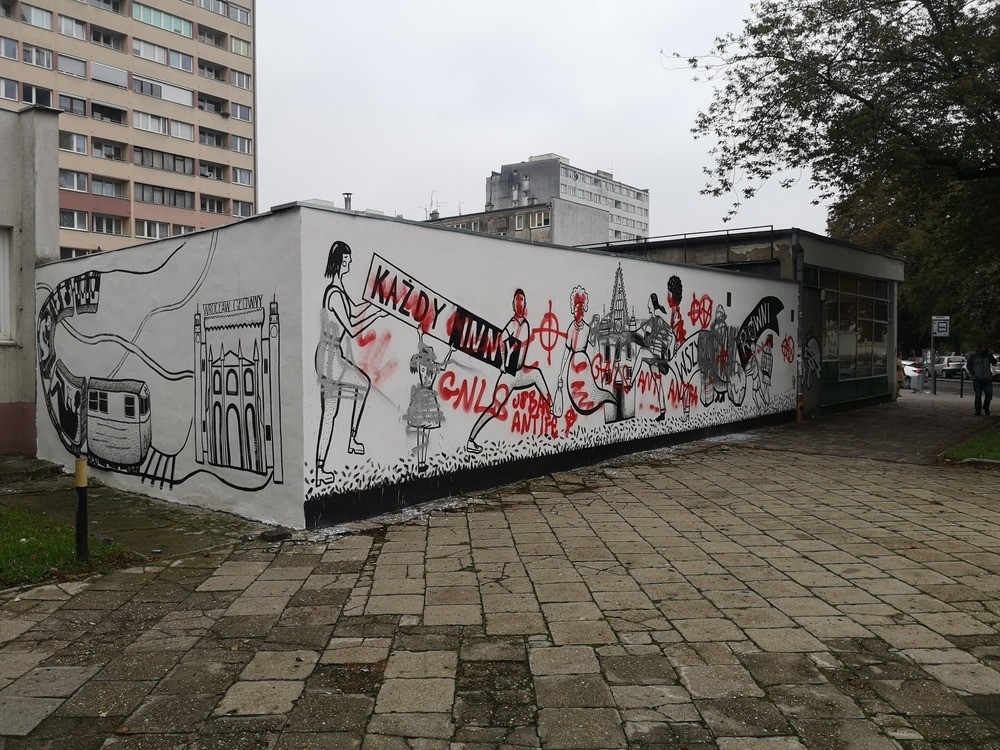 Syzyfowa praca. Walczą z wandalami niszczącymi mural przy Gajowickiej - fot. wroclaw.pl