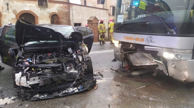 Ruch wahadłowy na DK8 po wypadku w Rolantowicach