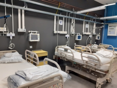 Szpital tymczasowy we Wrocławiu powiększa się o kolejne ł&oacute;żka