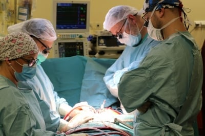Kolejny udany przeszczep serca w szpitalu przy Borowskiej. 20-latka wróciła do domu
