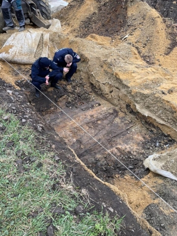 Wrocław: Podczas remontu torowiska znaleziono trumny i ludzkie szczątki. Prace wydłużą się o miesiąc