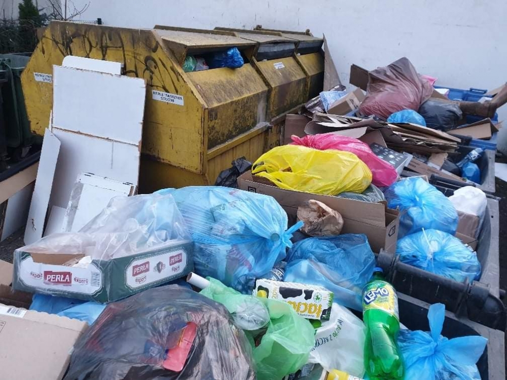 Legniczanie oburzeni wzrostem opłat za wywóz śmieci - Fotografie od mieszkańców Legnicy