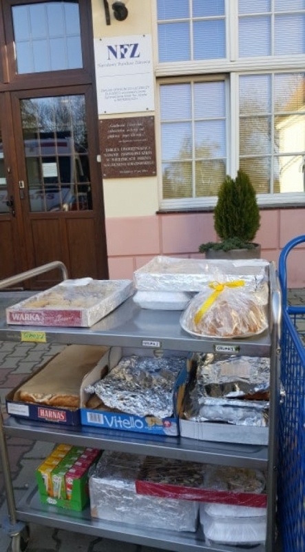 Wrocławska fundacja zbiera posiłki na święta dla medyków - fot. Facebook/ Fundacja ERMED