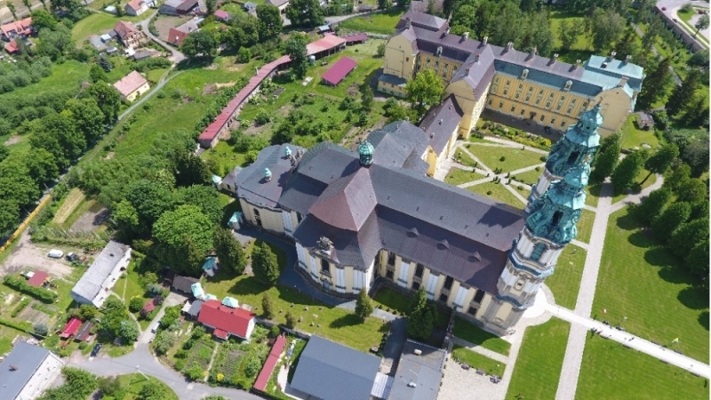 Kościół w Kzeszowie otrzymał rangę sanktuarium - fot. Piotr Słowiński