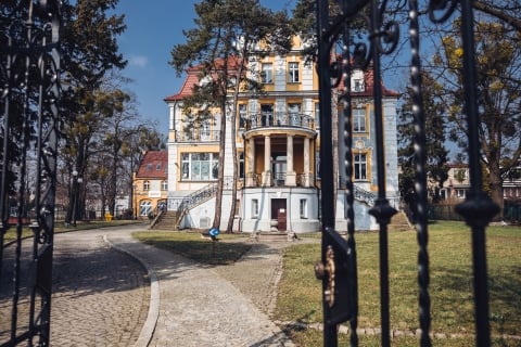 Okazała willa przy ulicy Kasprowicza 46 [FOTOSPACER] - 10