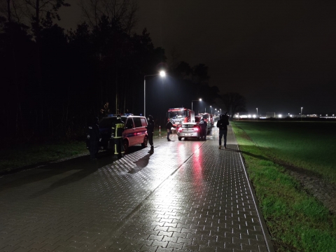 Szczęśliwy finał poszukiwań 8-letniej Małgosi z Kiełczowa. Dziewczynka jest cała i zdrowa - 1