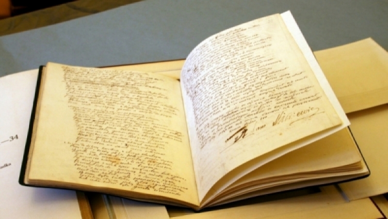 Cenny manuskrypt przejdzie konserwację - fot. Wikipedia