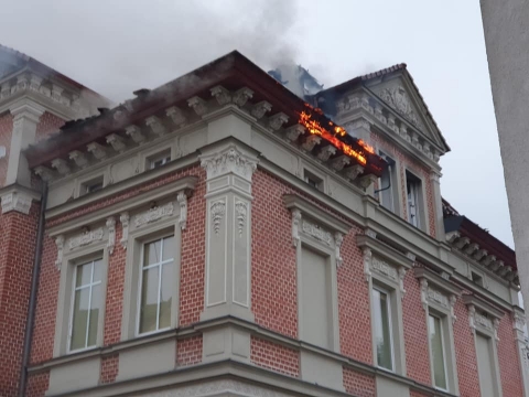 Mieszkańcy Barda organizują pomoc dla pogorzelców. Straty oszacowano na milion zł - 1