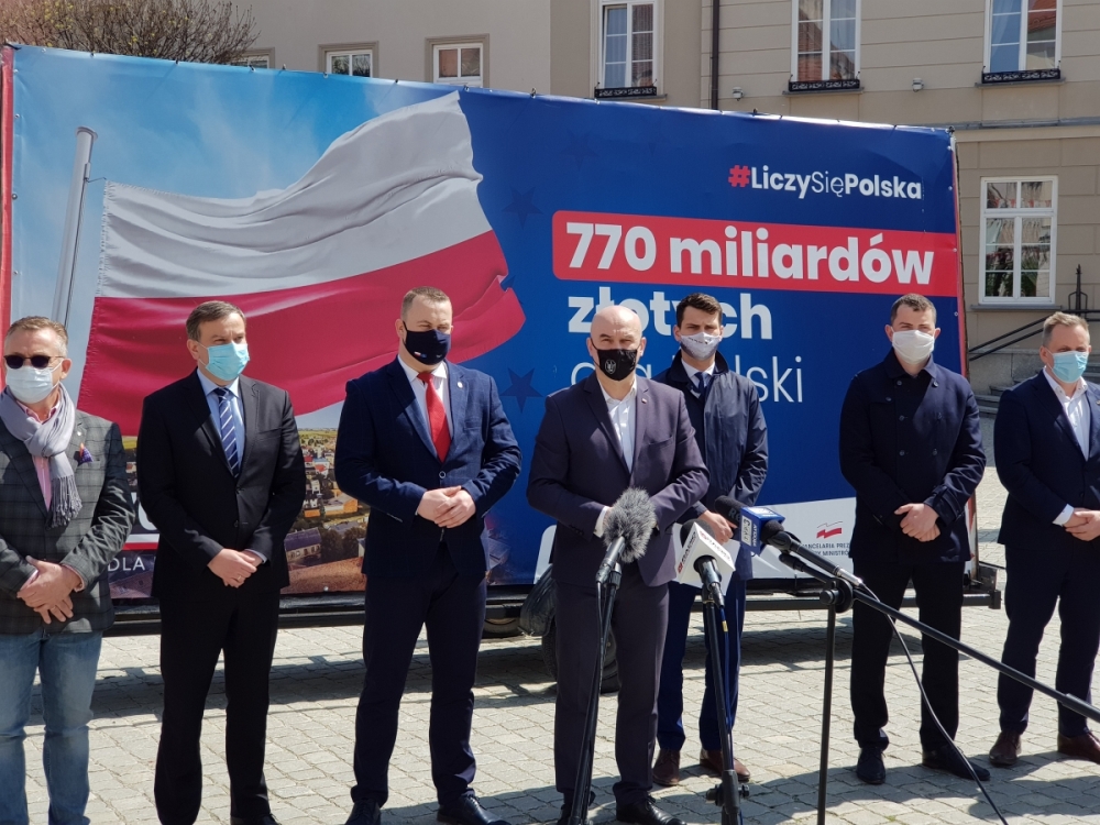 "Nie bądźcie przeciwko": Parlamentarzyści PiS do opozycji ws. Funduszu Obudowy - fot. Bartosz Szarafin