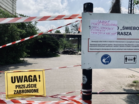 Kultowe wagony z Dworca Świebodzkiego idą na złom [ZDJĘCIA] - 0