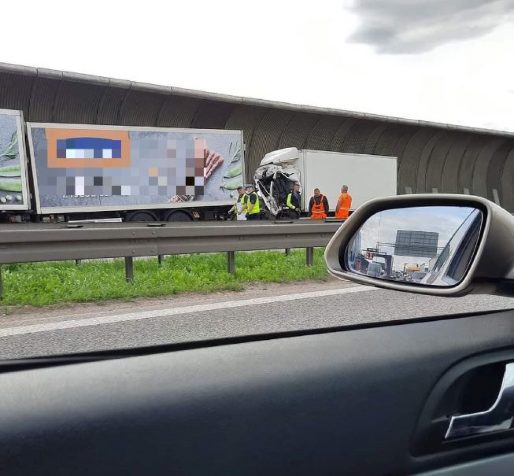 Kolejne poważne utrudnienie drogowe. Tym razem na AOW - fot. Słuchacz Krzysztof