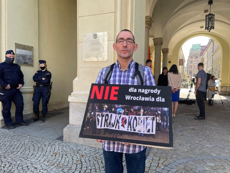 Nie chcą wrocławskiej nagrody dla protestu kobiet - fot. Malwina Gadawa