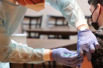 5,5 tys. osób zaszczepiło się punkcie szczepień zakładowych w Bibliotece Uniwersyteckiej