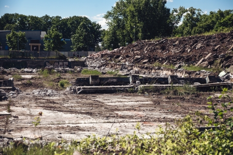 Wrocław: Rozpoczęto wyburzanie basenów na Stadionie Olimpijskim [ZDJĘCIA] - 15